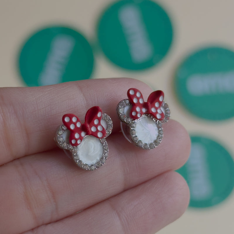 Minnie Mouse Earrings / Studs