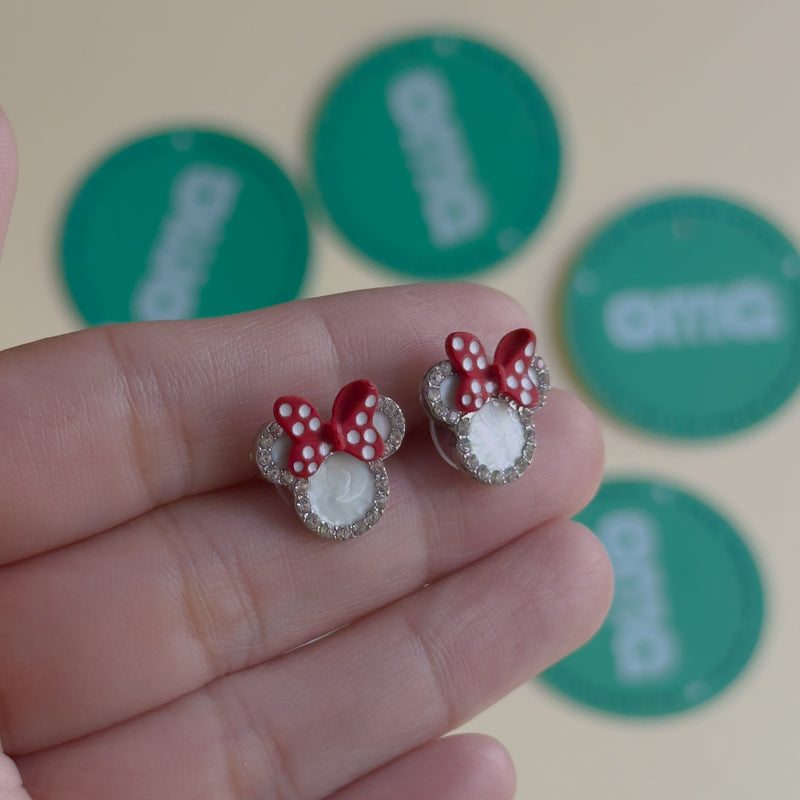 Minnie Mouse Earrings / Studs